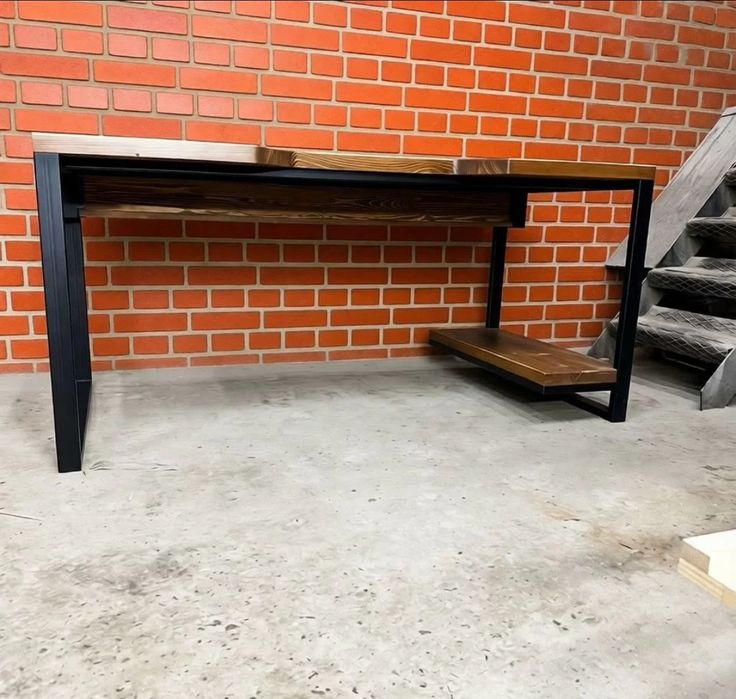 Стол компьютерный