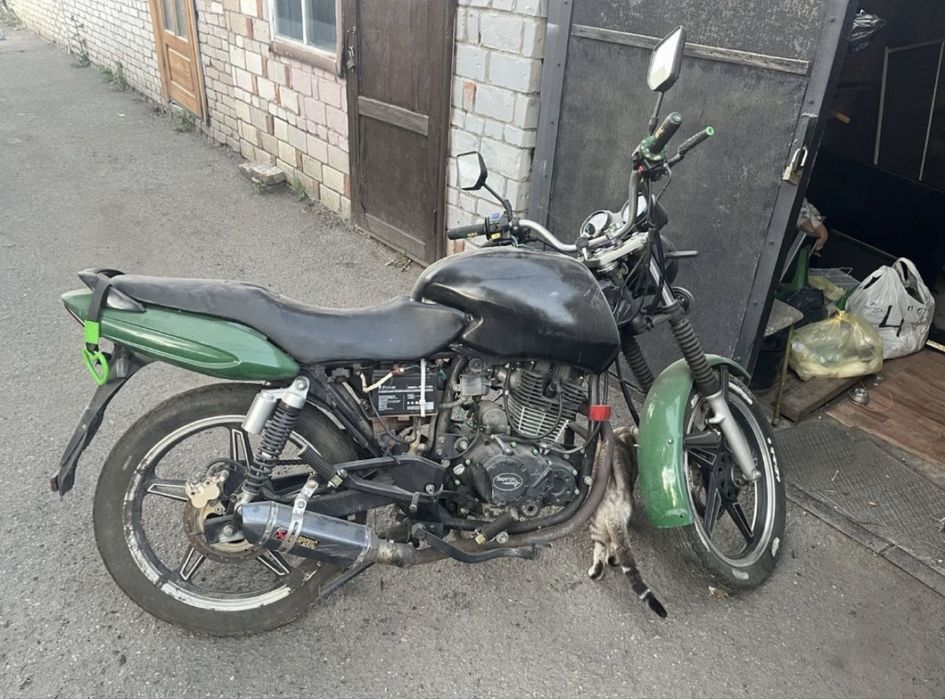 Запчасти для мотоцикла 200/250куб