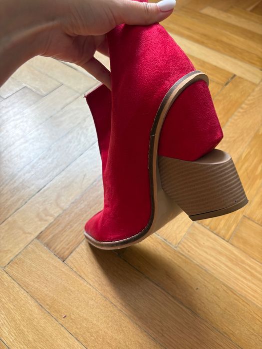 Botine cu platforma de 11 cm
