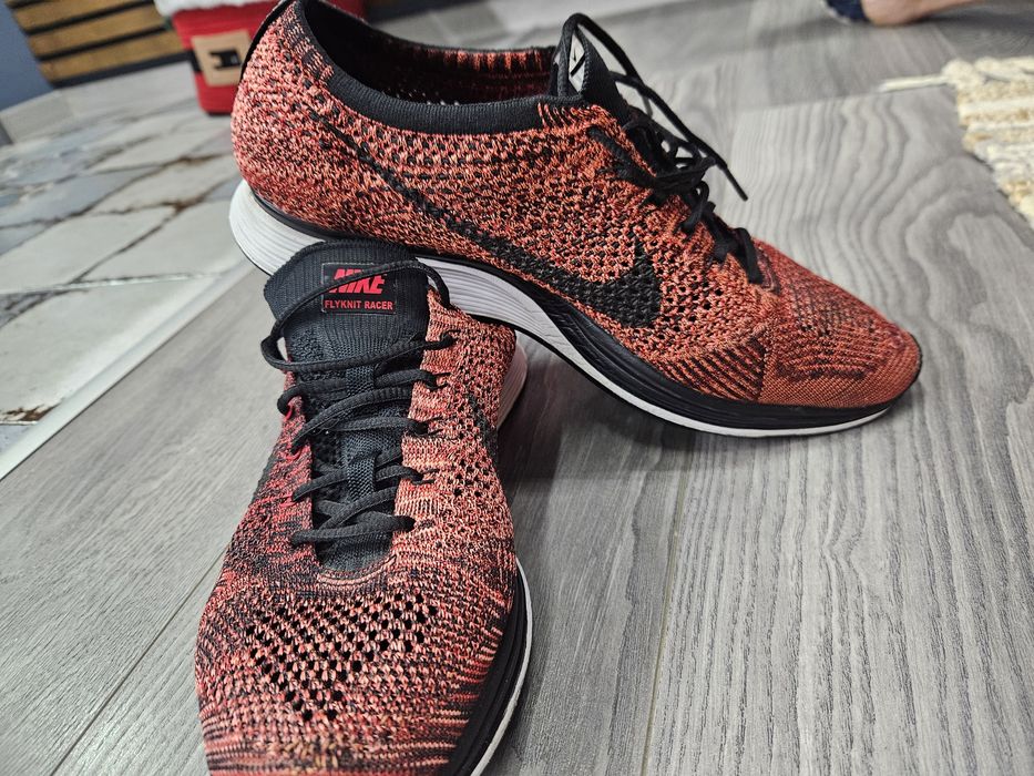 Nike Flyknit Racer