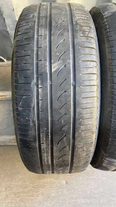Шины Pirelli 215/55/17  2 шины