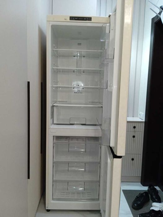 Холодильник LG (лджи)