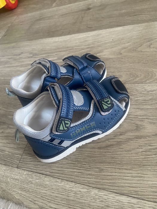 Продам сандали в идеальном состоянии