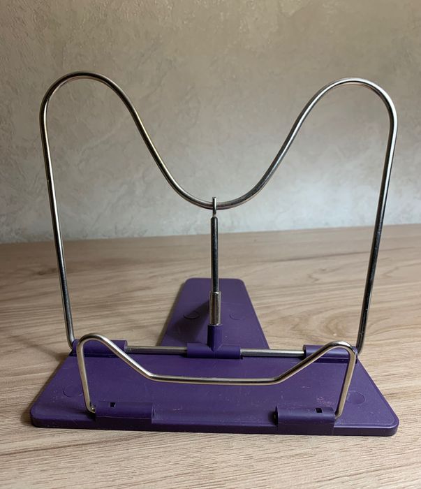 Подставка для книг