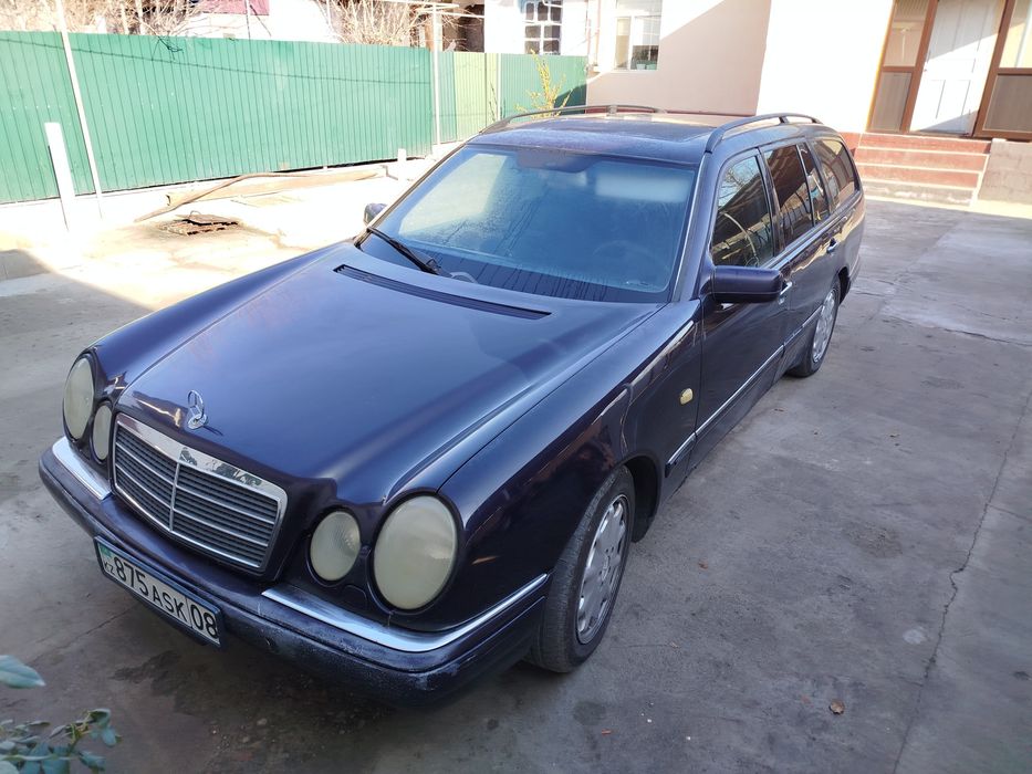 Легковой автомобиль