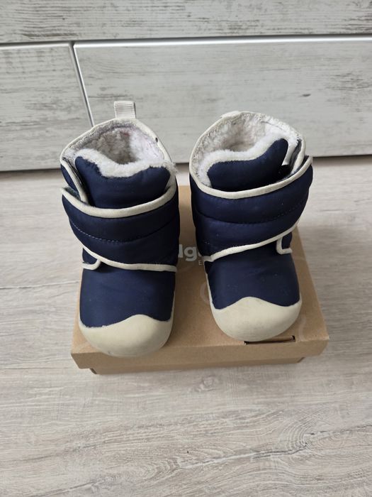 Продавам зимни боси ботушки Bundgaard