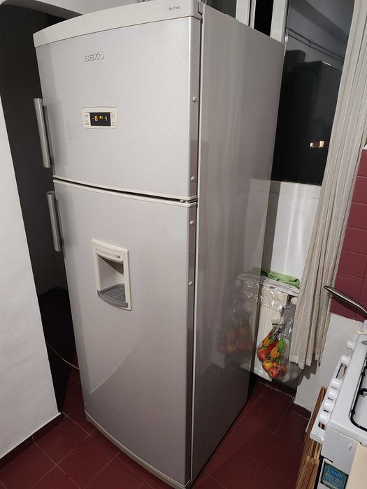 Frigider BEKO aproape nou