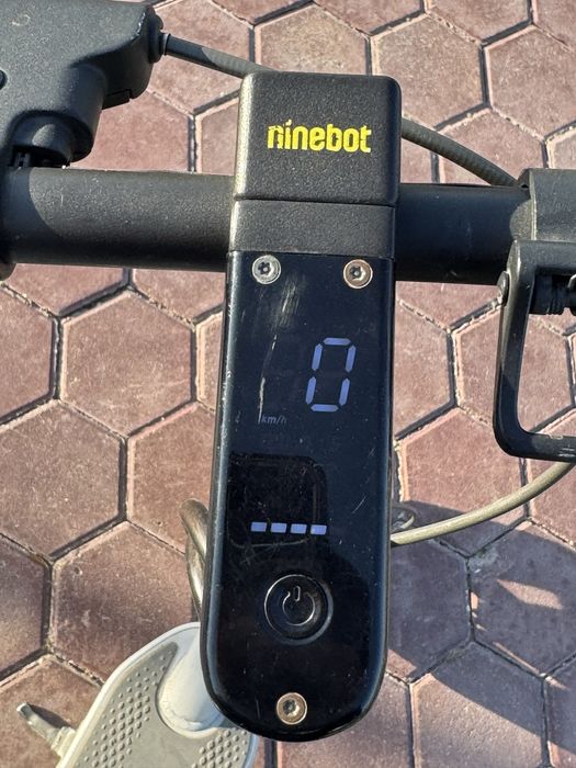 Элеутро самокат ninebot