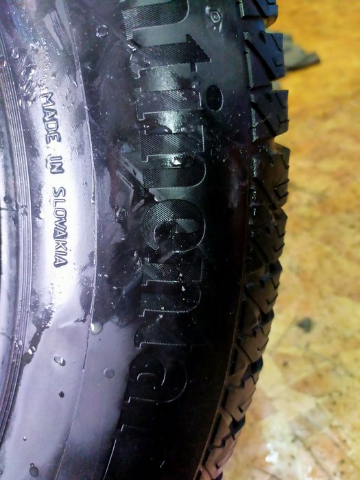 235/55/17 комплект резины