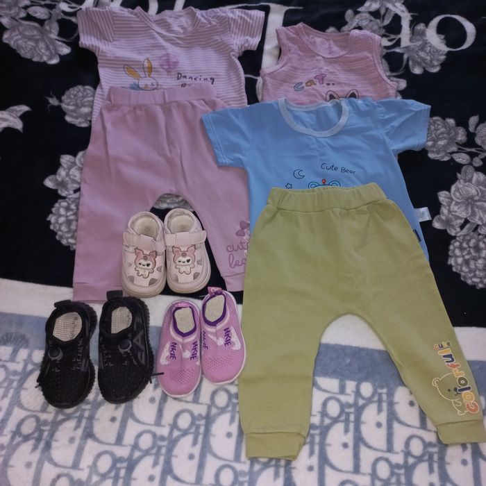 Продам детские вещи