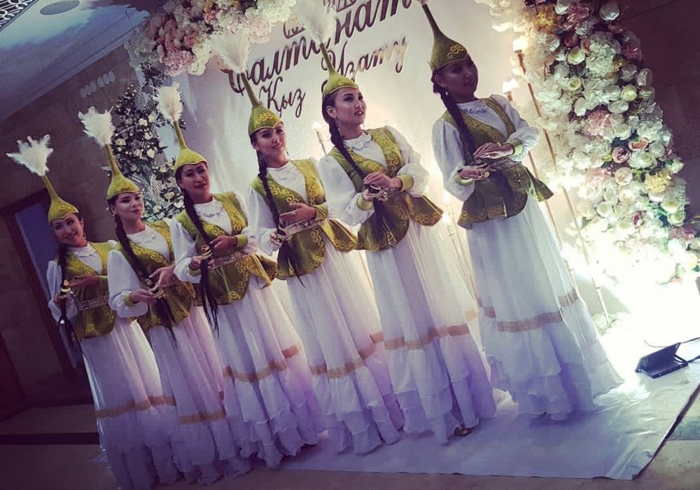 Прокат национальных костюмов