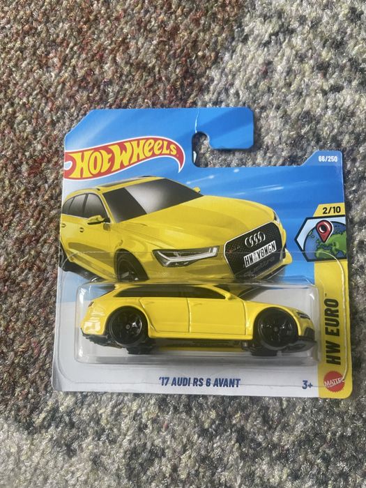 Hot wheels количка audi RS6