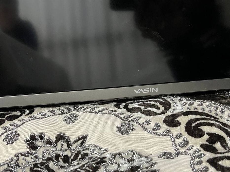 Telivizor sotiladi 40tali