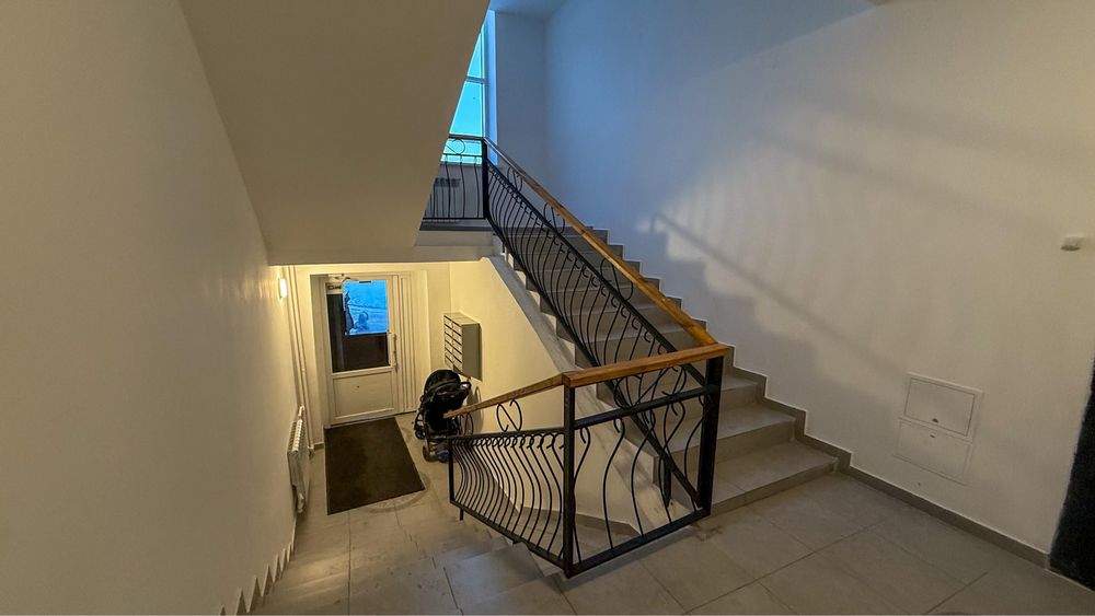 Продам 2 ком квартиру