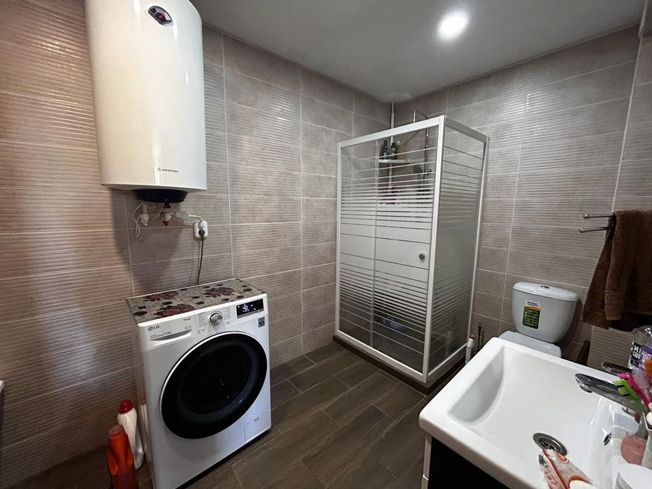 Продаётся дом с автосервисом.