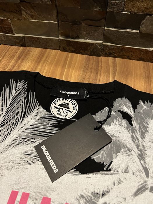 Tricouri Dsquared2 Originale diferite marimi