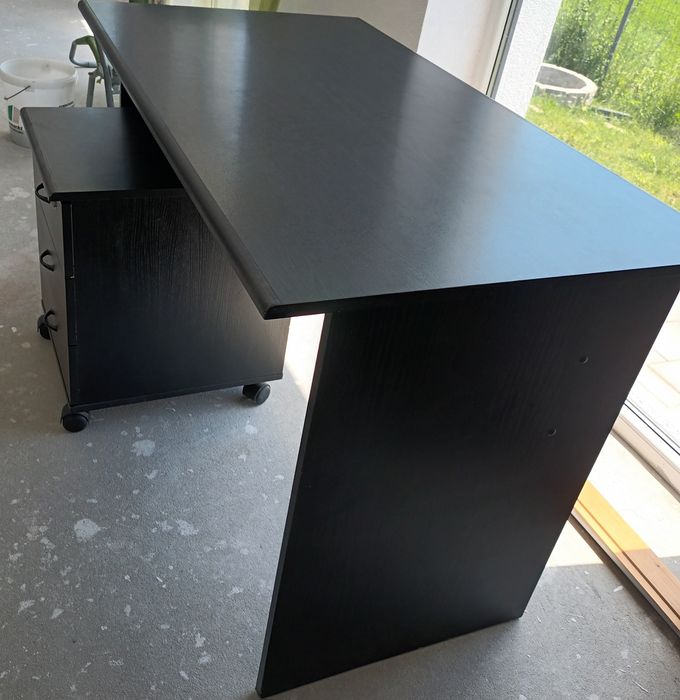 Birou negru   L 120x l 70x H 75cm,  dulăpior 3 sertare