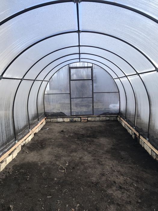 Теплица арочная