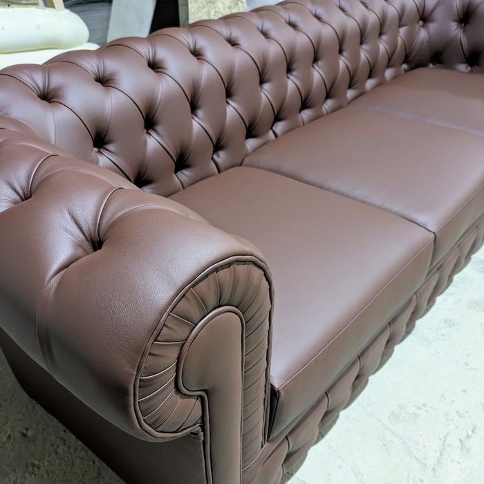 Диван Честерфилд трёхместный в наличии