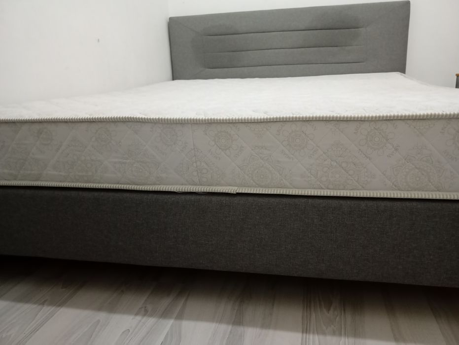Pat 160X200 cu saltea cu spuma poliuretanica
