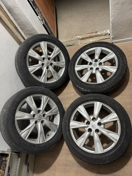 Диск покрышкасымен 215/55/17 сатылады