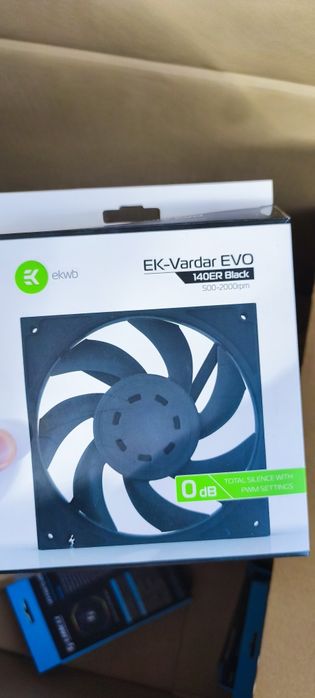 5 ventilatoare pc Vardar EKWB 140 High Static Pressure
