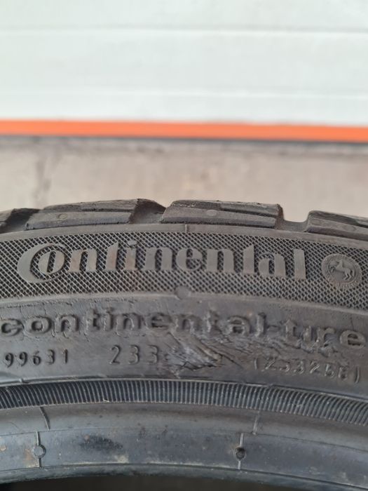 Зимни гуми 2 броя CONTINENTAL WinterContact TS830P 245 35 R19 дот 3421