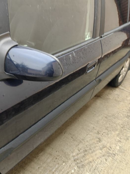 Продавам Opel Zafira