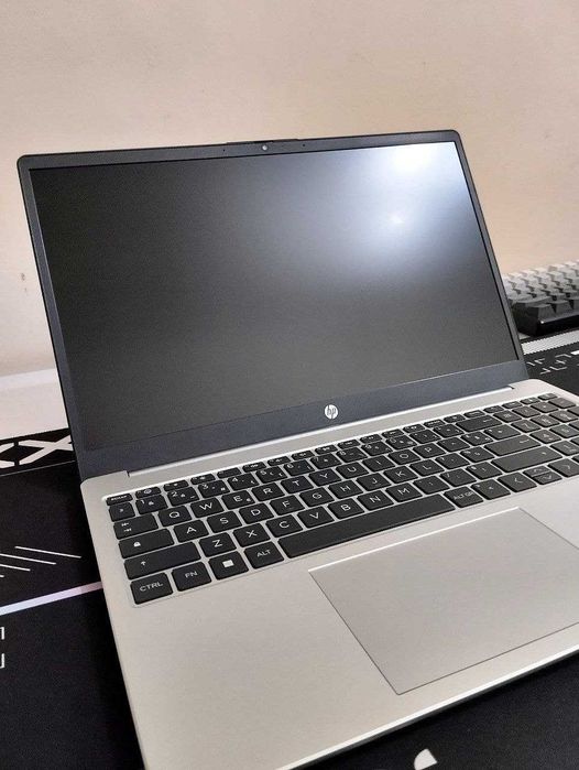 HP 255 G10 R3 7330U 8/512GB noutbuk