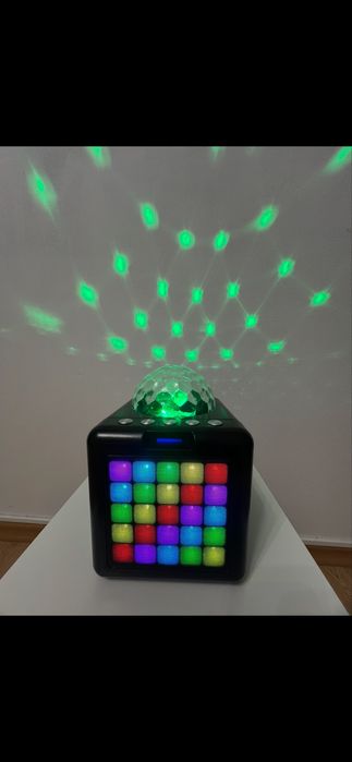 Boxa Bluetooth Portabila Karaoke cu proectie jocuri lumini