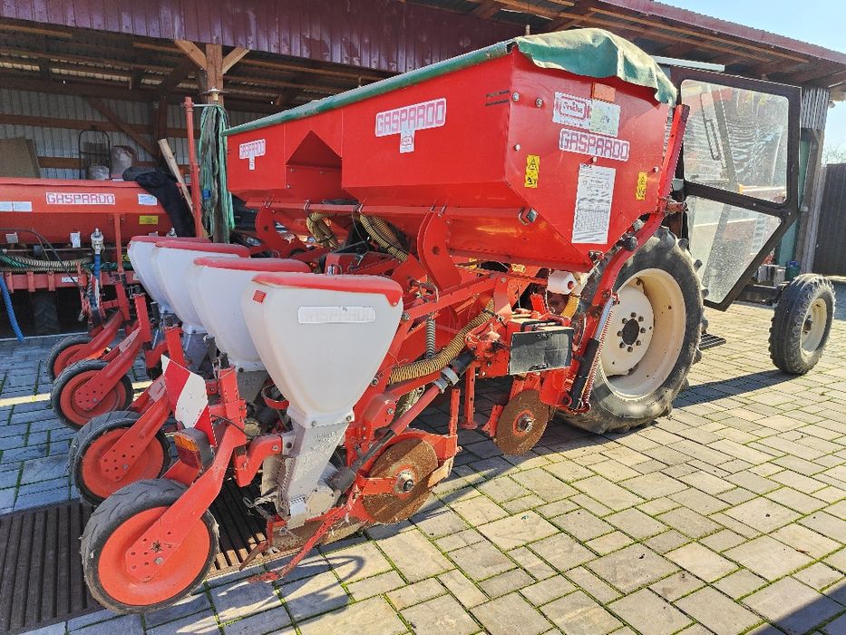 Semănătoare 4 rânduri pe discuri piese de schimb