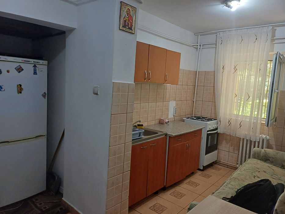 Apartament 2 camere de închiriat(proprietar)