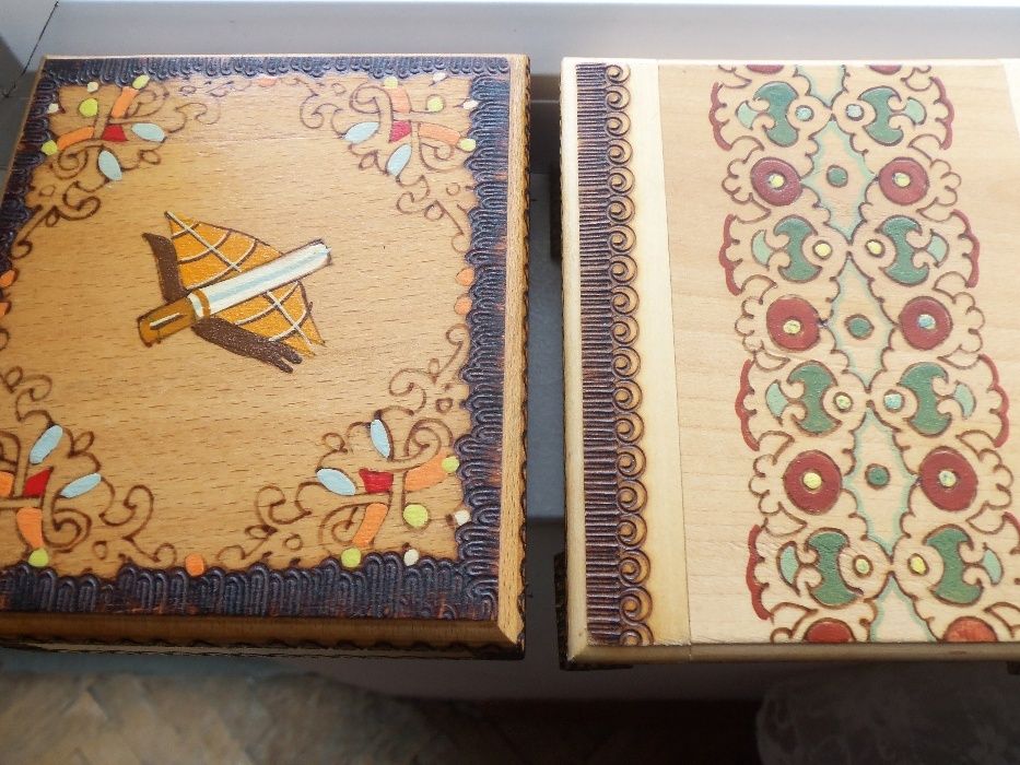 Ръчно бродирана, апликирана рамка.Пирографирани кутии за цигари.Гипсов