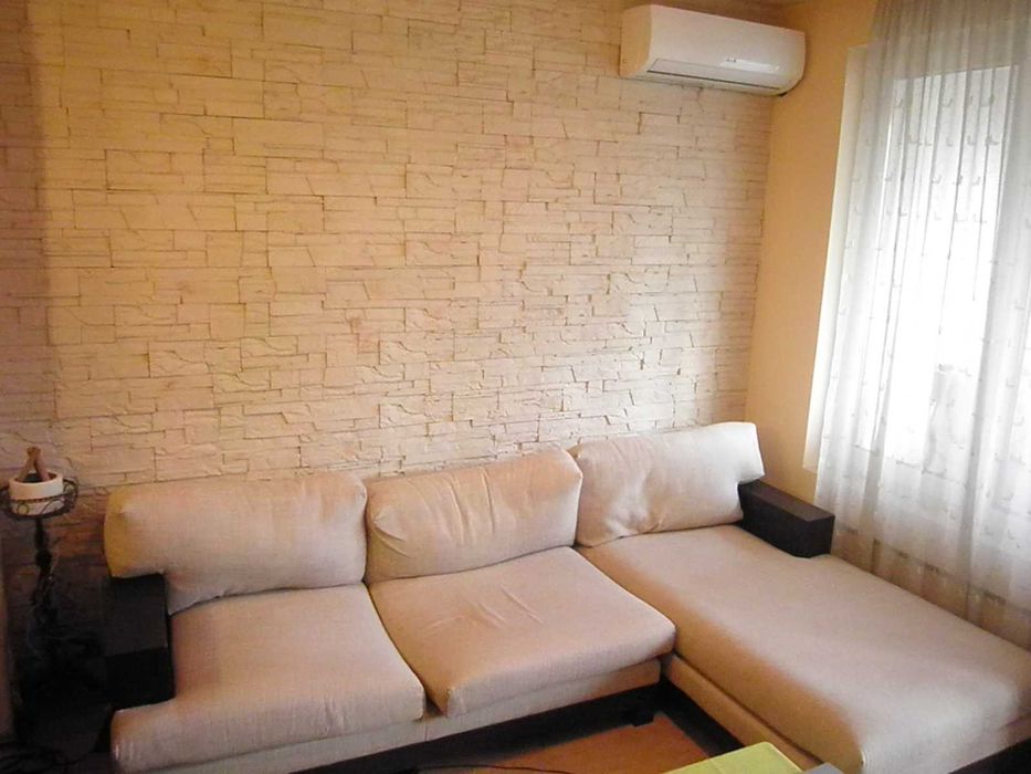 Холна ъглова гарнитура с лежанка