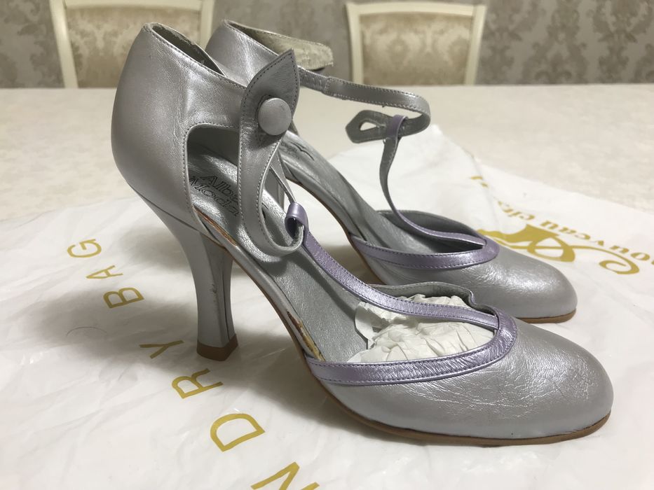 Женский обувь