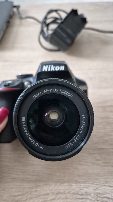 Фотоаппарат Nikon D3300 Б/У в идеальном состоянии.
