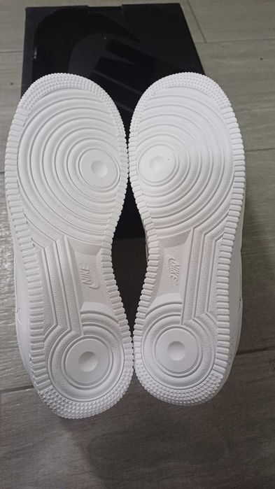 Air Force 1 Supreme White Mărimile 41,42,43