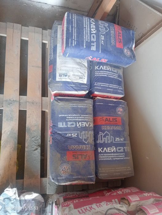 Продам плиточный клей