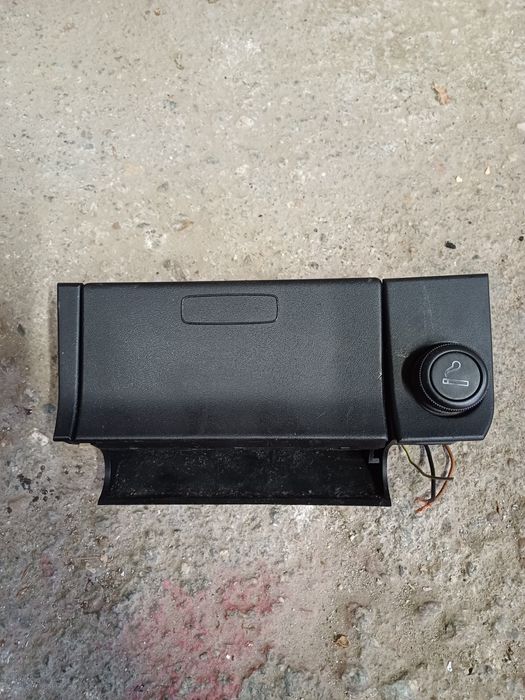 Пепелник за Опел Astra G 2.0DI