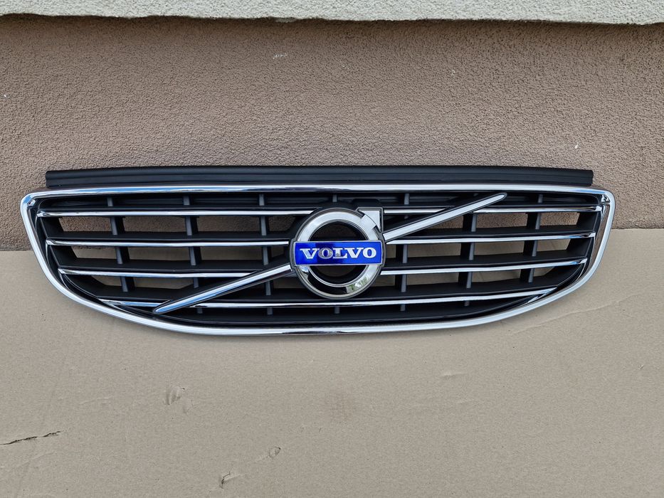 Grila centrala Volvo XC60 NOUA 2013-2016