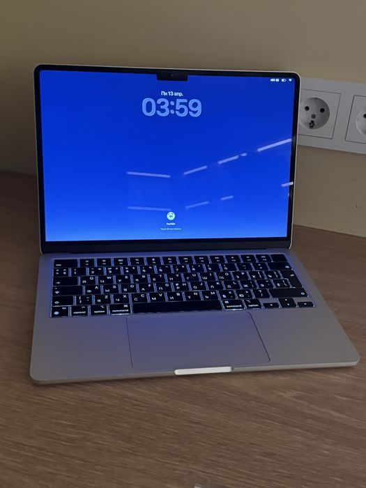Macbook Air M2 2022г