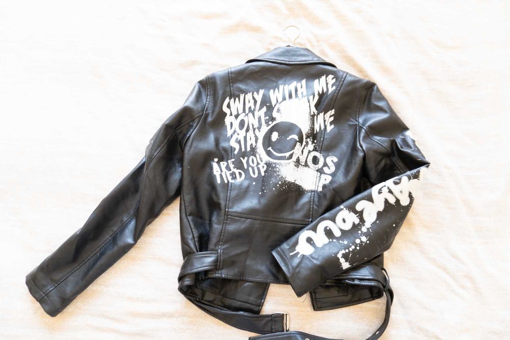 Дамско кожено яке