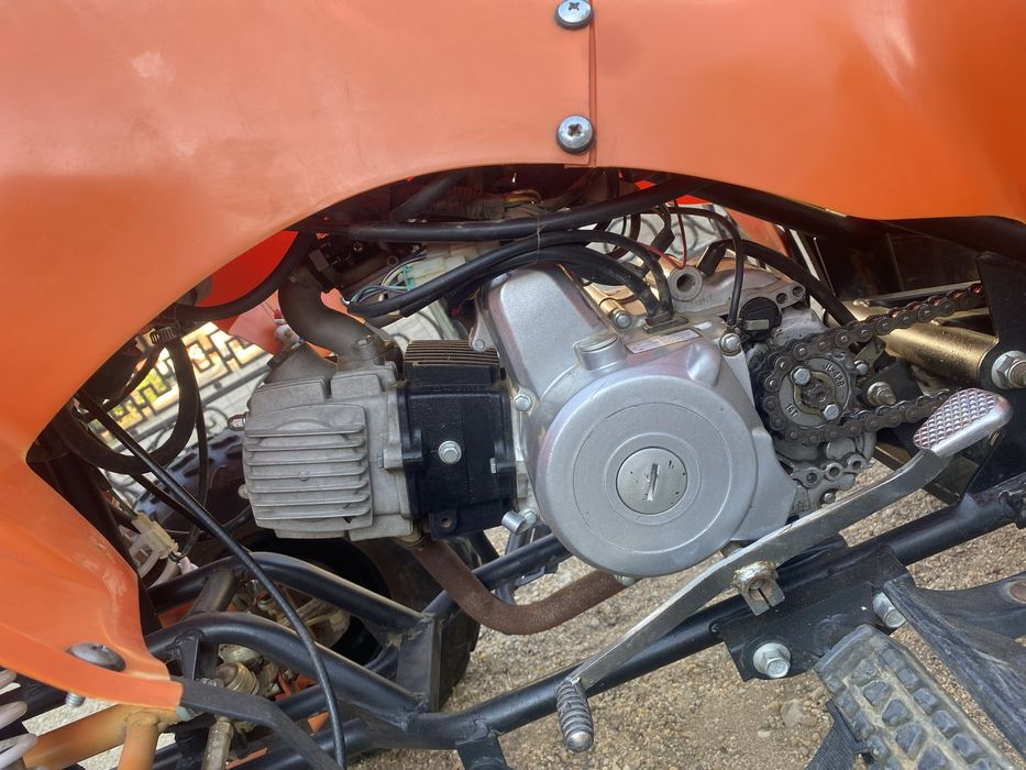 Vând atv de 125cc