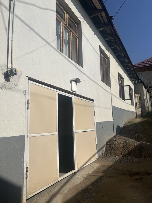 Срочна сотилади Учкахрамон постидан кирганда Парвоз махаллада