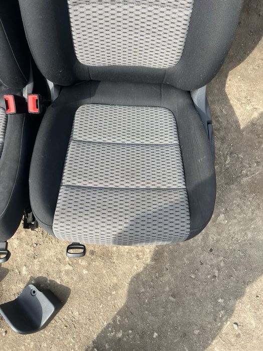 Оригинален 7 местен салон за Vw Sharan 2 2012година н 515