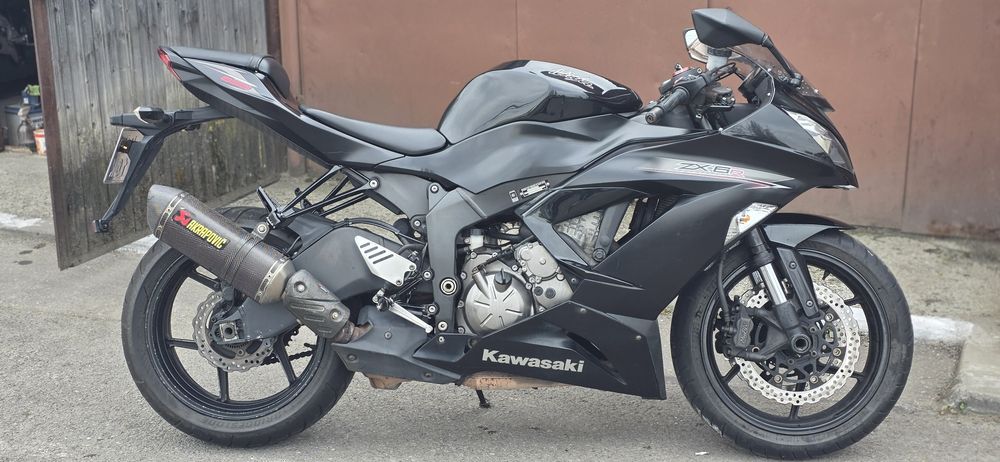 Kawasaki Zx -6R Ninja