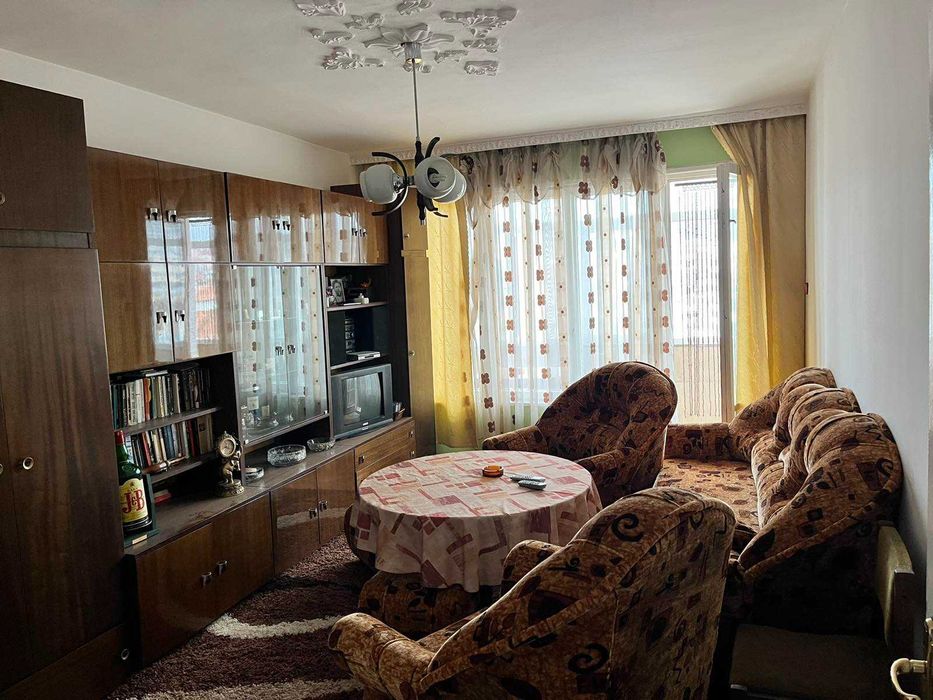 Продава се Тристаен апартамент в Карнобат - 72 кв.м за 1544 €/кв.м - Снимка #8