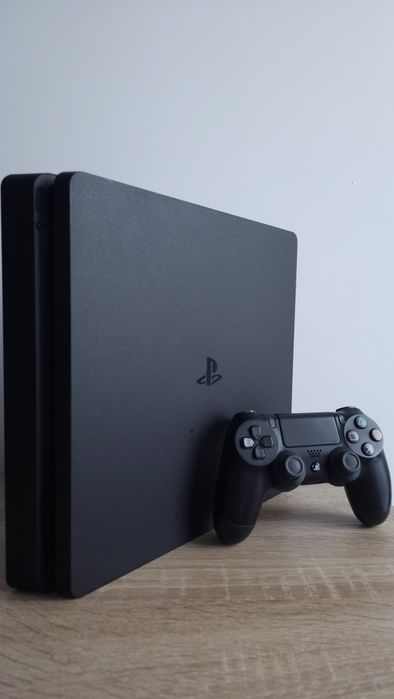 Vând Ps4 slim 500gb