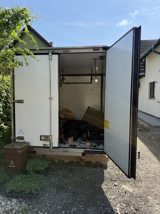 Cutie izotermă 380V / 12V frigorifică / congelator Zanelli cu agregat Themoking V-400 Max