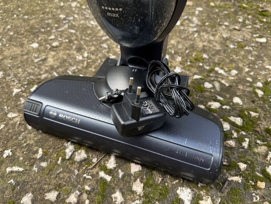 Прахосмукачка Bosch 2 in 1 Flexxo Series 4